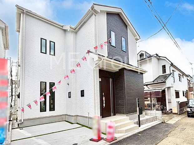 【現地外観写真】快適でゆとりある生活を楽しめる3LDK＆ロフト付きプラン！  