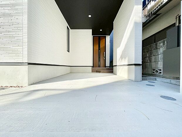 【駐車場】生活に欠かせない駐車スペース。　