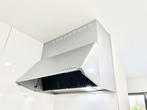 【その他設備(レンジフード)】基本的なお手入れはフィルターのみ!お手入れのしやすさも魅力です。