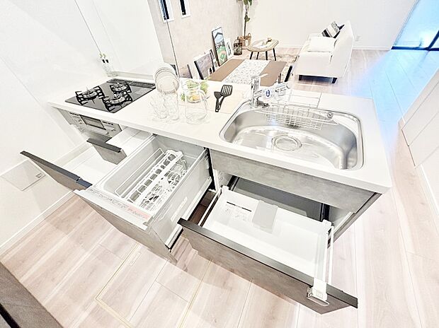 【その他設備(スライド収納)】使いやすさを優先したスライド式収納タイプ！