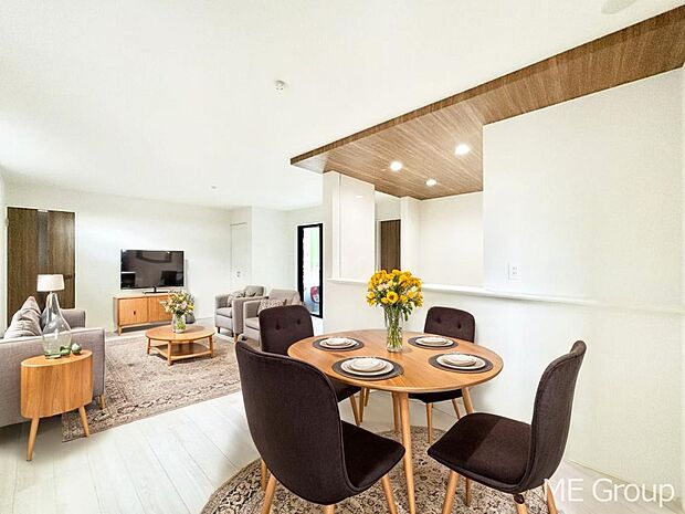 【リビング】落ち着いた雰囲気のＬＤＫは家族みんなの快適空間※家具はCGです  