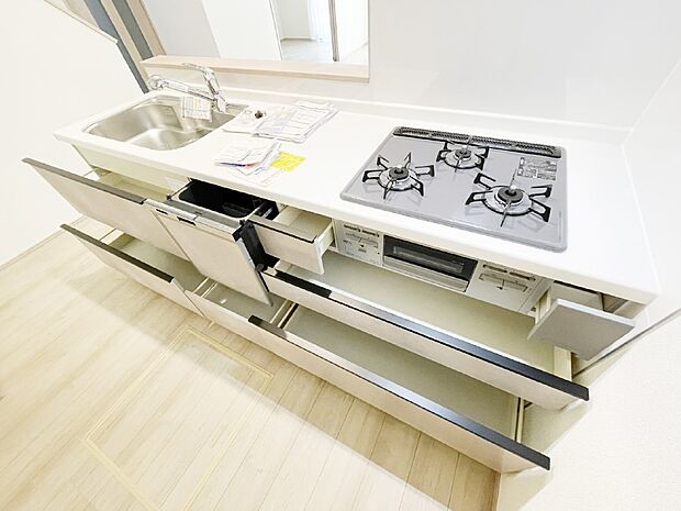 【その他設備(スライド収納)】使いやすさを優先したスライド式収納タイプ！