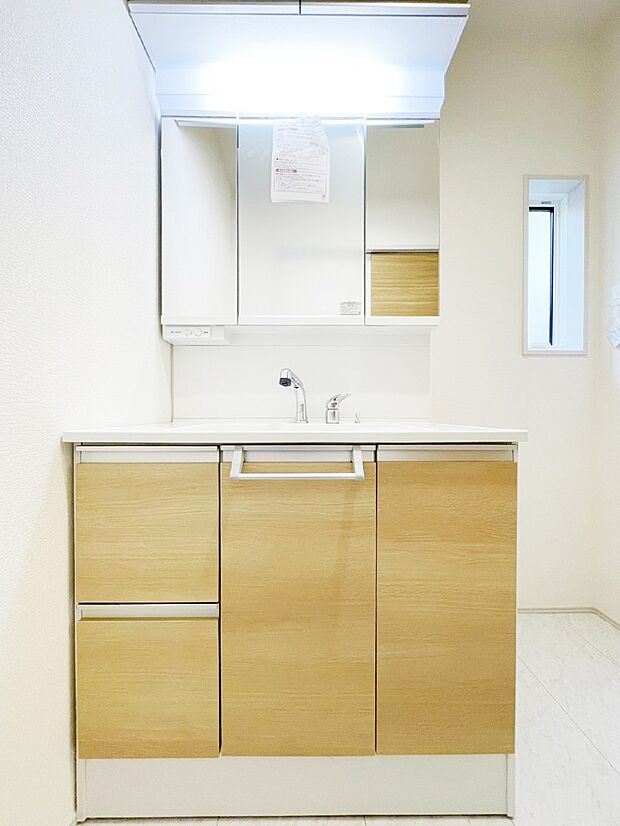 【洗面台・洗面所】収納力と機能性に優れた洗面化粧台