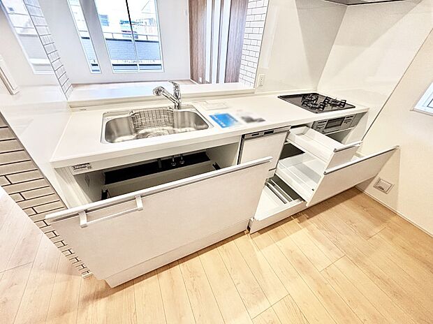 【その他設備(スライド収納)】使いやすさを優先したスライド式収納タイプ！