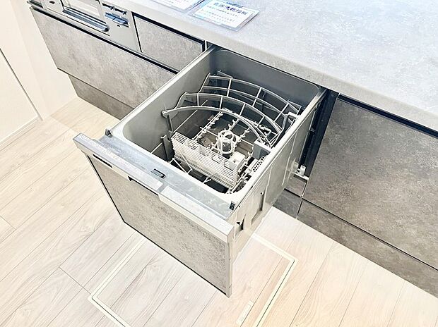 【その他設備(食洗機)】面倒なお片づけは食洗機にお任せ!家事の負担が減って、時間にも気持ちにもゆとりができます。