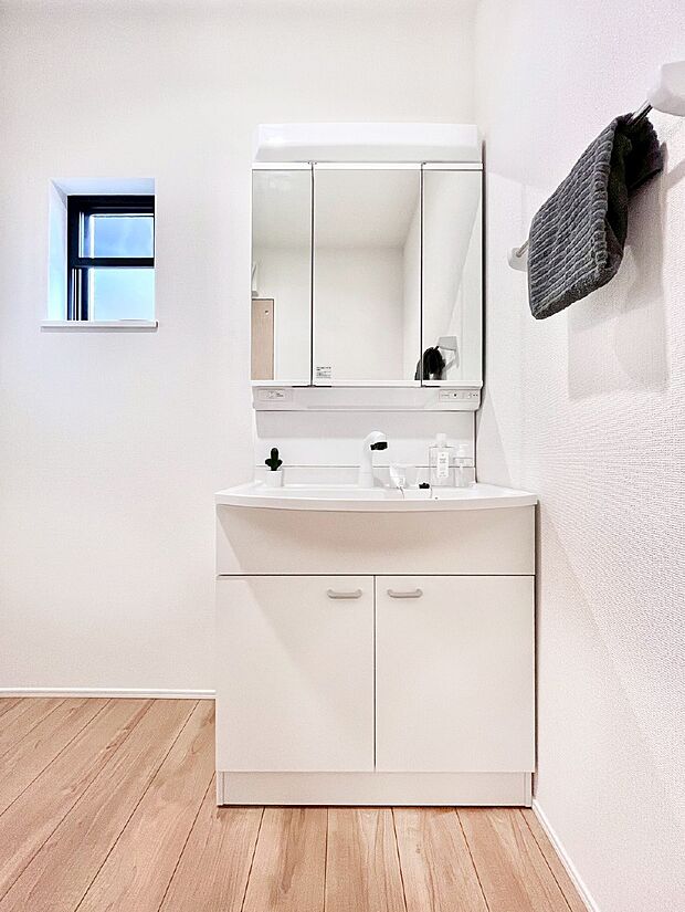 【洗面台・洗面所】収納力と機能性に優れた洗面化粧台