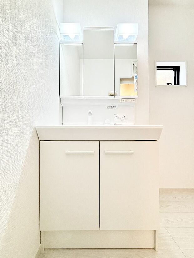 【洗面台・洗面所】収納力と機能性に優れた洗面化粧台