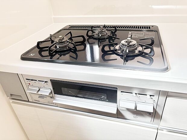 【その他設備(ガスコンロ)】三口ガスコンロでお料理が一気にはかどりそう