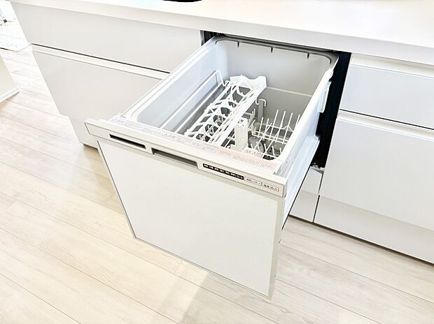 【その他設備(食洗機)】面倒なお片づけは食洗機にお任せ!家事の負担が減って、時間にも気持ちにもゆとりができます。