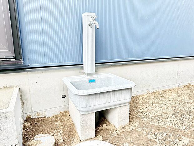 【その他現地】ガーデニングやお掃除に便利な外水栓