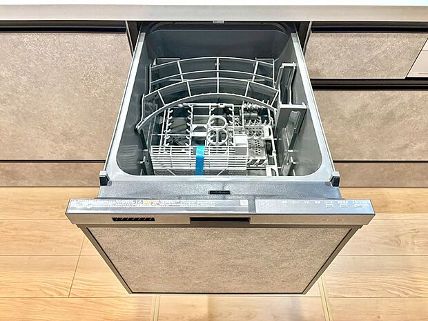 【その他設備(食洗機)】面倒なお片づけは食洗機にお任せ!家事の負担が減って、時間にも気持ちにもゆとりができます。