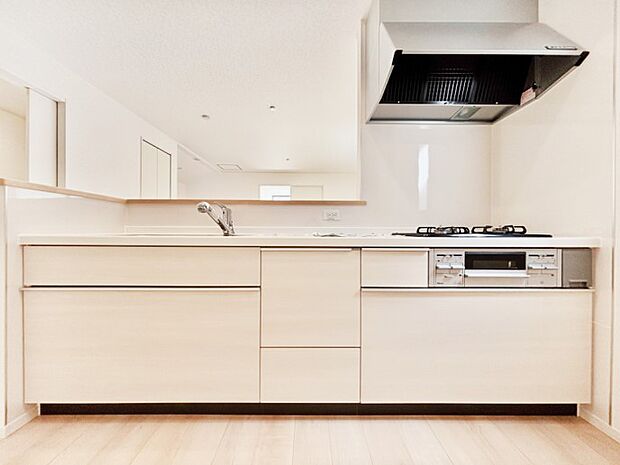 【キッチン】毎日使うキッチンだから、使いやすさ＆お手入れのしやすさにこだわりました。 