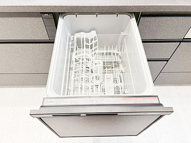 【その他設備(食洗機)】面倒なお片づけは食洗機にお任せ!家事の負担が減って、時間にも気持ちにもゆとりができます。