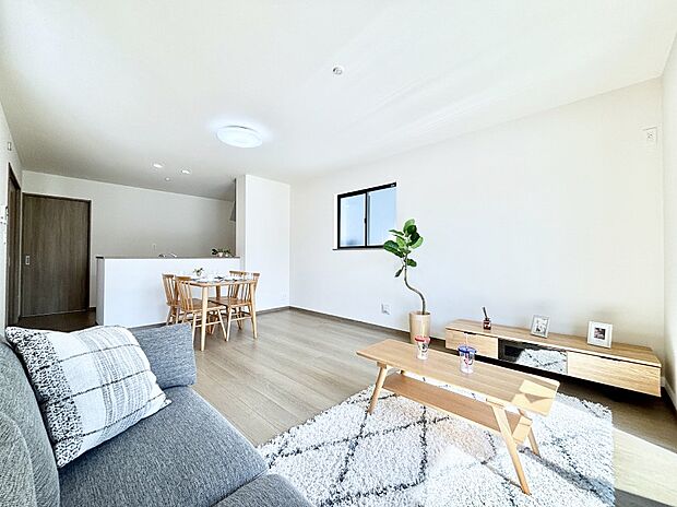 【ダイニング】家族が自然と集まる憩いのスペースになりそう