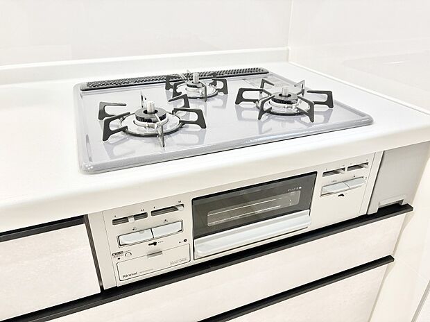 【その他設備(ビルトインコンロ)】毎日のお料理に大活躍！3口コンロ・グリル付きのビルトインコンロ。