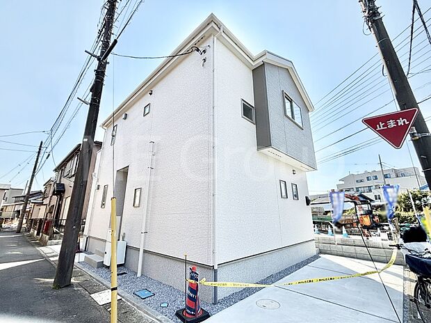 【前面道路含む現地写真】堂々完成！！ ここから始まる新生活を応援いたします！ 