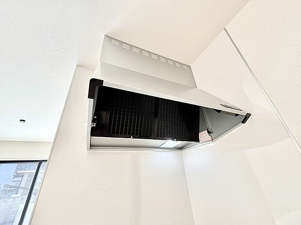 【その他設備(レンジフード)】基本的なお手入れはフィルターのみ！お手入れのしやすさも魅力です。