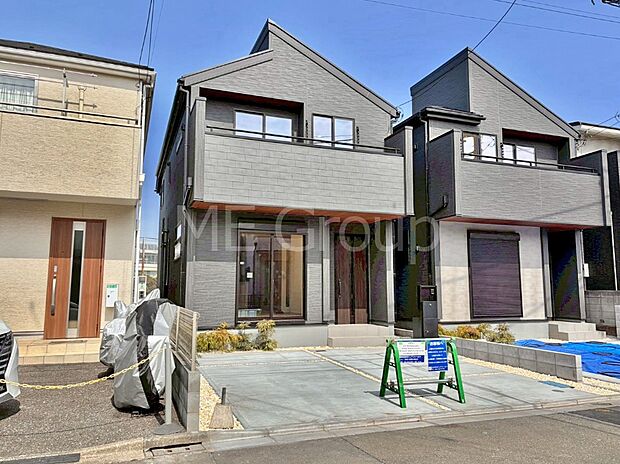 【現地外観写真】洗練された外観、上質な住空間が広がる室内は永く安心して過ごせる住居です。