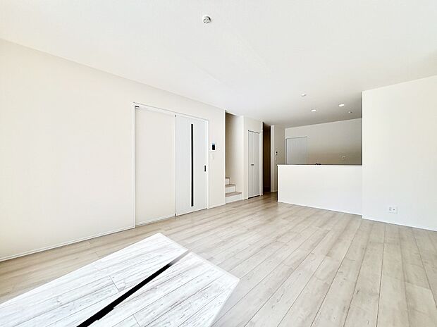 【リビングダイニング】家族団らんの時間も増えそうなくつろぎのリビングダイニング。　   