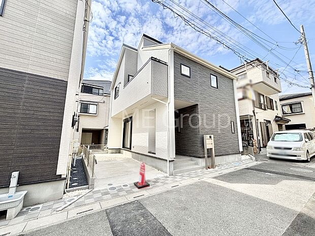 【前面道路含む現地写真】前面道路はきちんと整備されています  