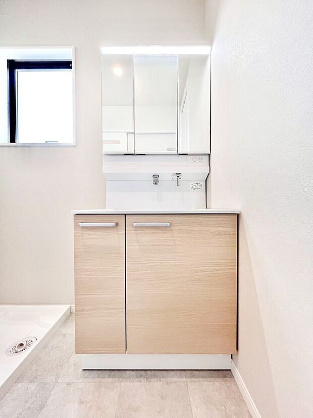 【洗面台・洗面所】収納力と機能性に優れた洗面化粧台