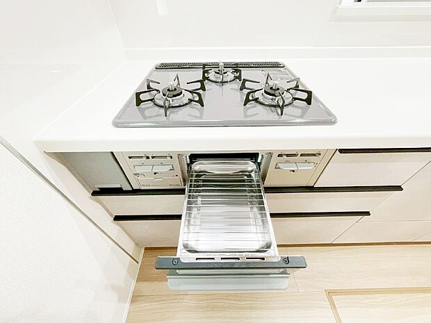 【その他設備(ガスコンロ)】三口ガスコンロでお料理が一気にはかどりそう