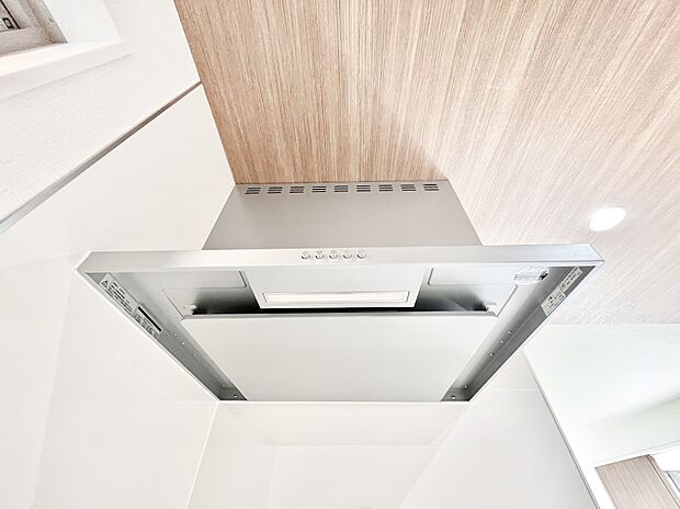 【その他設備(レンジフード)】基本的なお手入れはフィルターのみ!お手入れのしやすさも魅力です。
