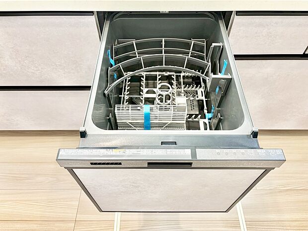 【その他設備(食洗機)】面倒なお片づけは食洗機にお任せ！家事の負担が減って、時間にも気持ちにもゆとりができます。