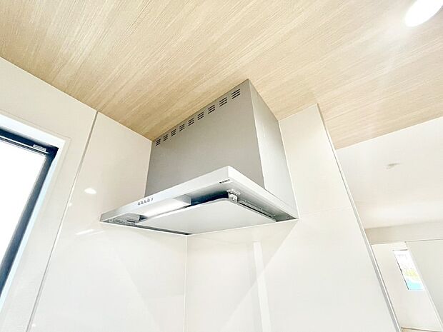 【その他設備(レンジフード)】基本的なお手入れはフィルターのみ！お手入れのしやすさも魅力です。