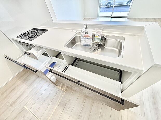 【その他設備(スライド収納)】使いやすさを優先したスライド式収納タイプ！