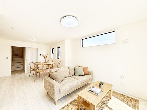 【リビング】落ち着いた雰囲気のＬＤＫは家族みんなの快適空間※家具はCGです