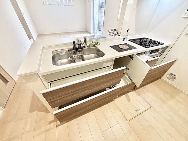 【その他設備(スライド収納)】使いやすさを優先したスライド式収納タイプ！