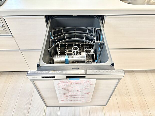 【その他設備(食洗機)】面倒なお片づけは食洗機にお任せ！家事の負担が減って、時間にも気持ちにもゆとりができます。