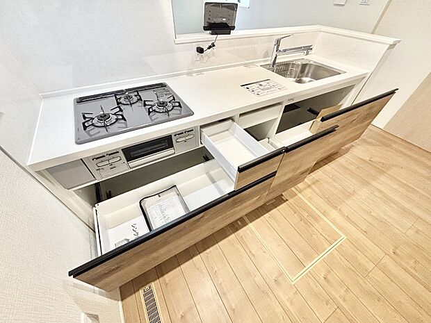 【その他設備(スライド収納)】使いやすさを優先したスライド式収納タイプ！