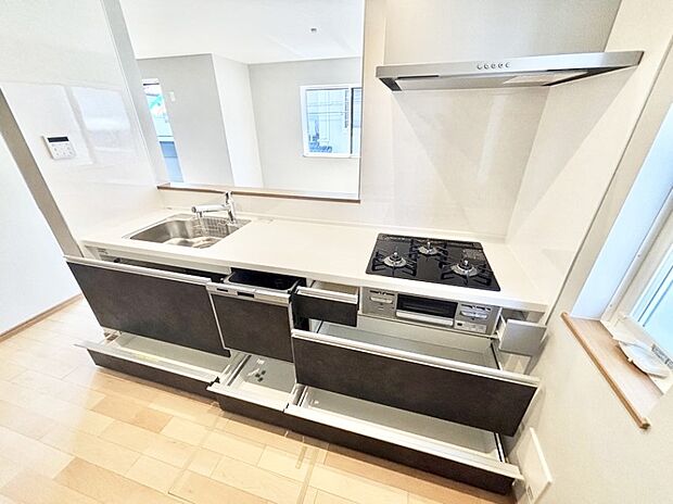 【その他設備(スライド収納)】使いやすさを優先したスライド式収納タイプ！