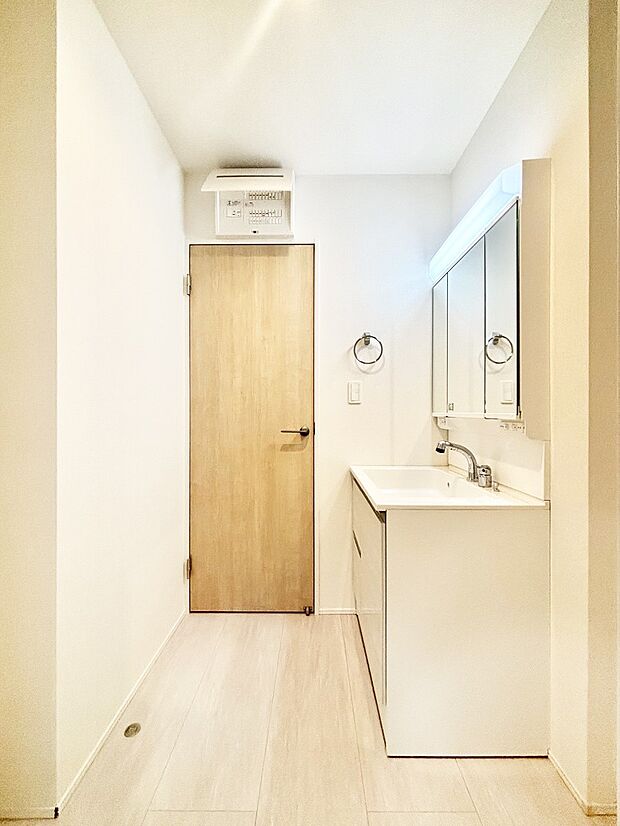 【洗面台・洗面所】収納力と機能性に優れた洗面化粧台