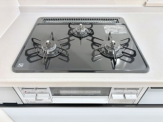 【その他設備(Ｓｉセンサーコンロ)】ガスコンロはＳｉセンサー搭載。火力調節や焦げ付き・消し忘れも防いでくれます。