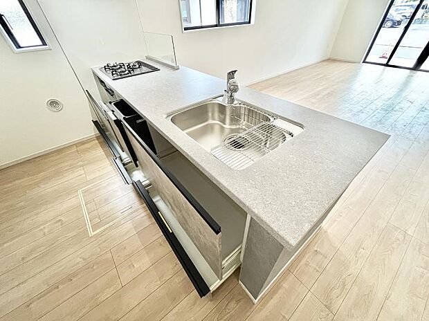 【その他設備(スライド収納)】使いやすさを優先したスライド式収納タイプ！