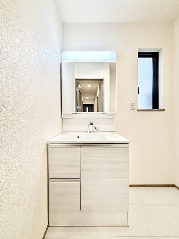 【洗面台・洗面所】収納力と機能性に優れた洗面化粧台