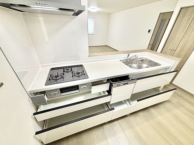 【その他設備(スライド収納)】使いやすさを優先したスライド式収納タイプ！