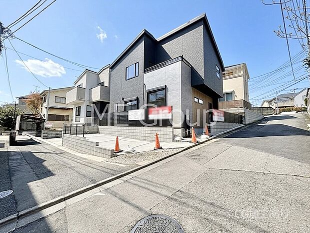 【前面道路含む現地写真】堂々完成!! ここから始まる新生活を応援いたします!