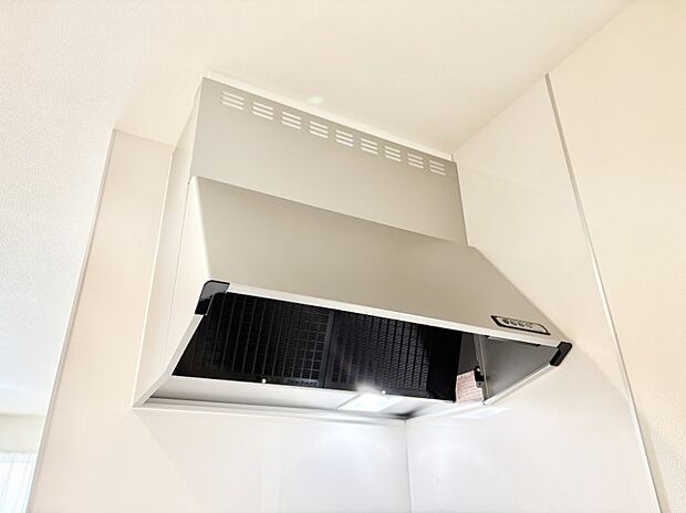 【その他設備(レンジフード)】基本的なお手入れはフィルターのみ！お手入れのしやすさも魅力です。