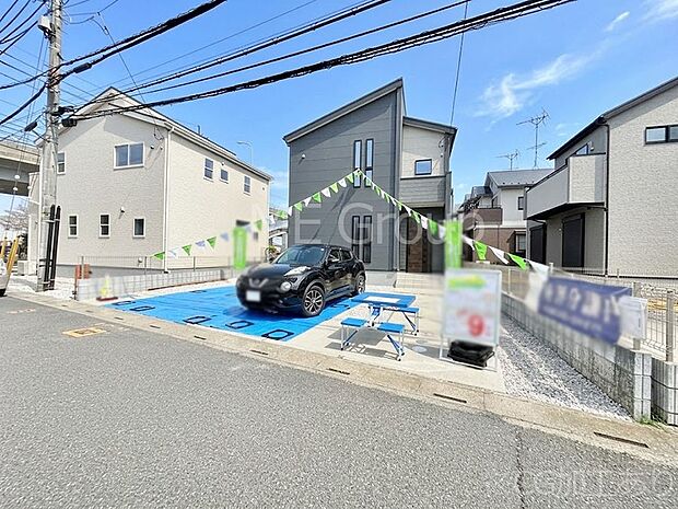 【現地外観写真】洗練された外観、上質な住空間が広がる室内は永く安心して過ごせる住居です。