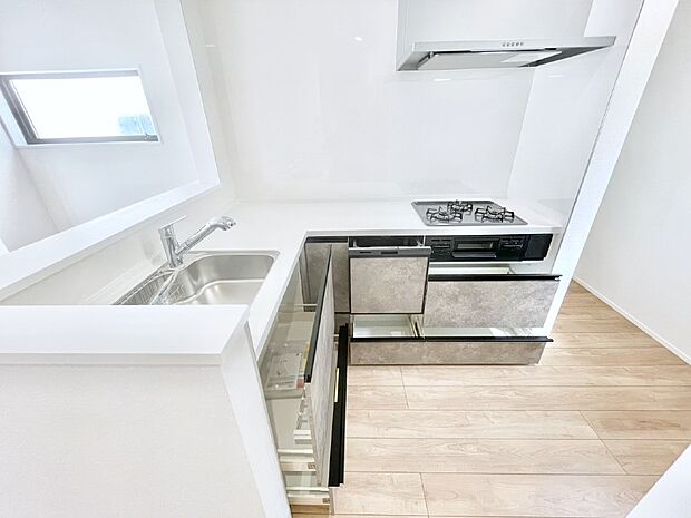 【その他設備(スライド収納)】使いやすさを優先したスライド式収納タイプ!