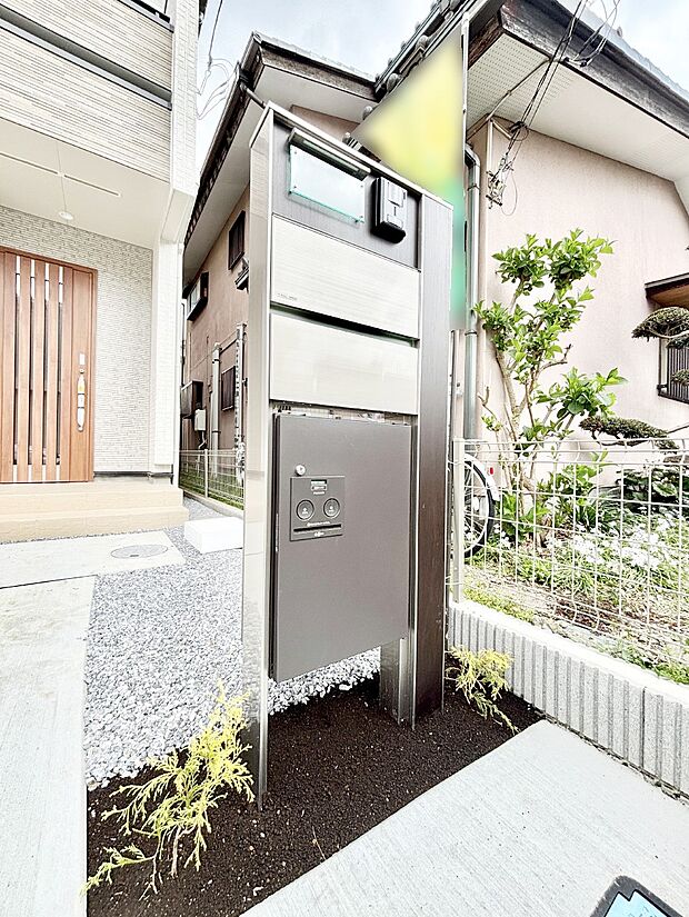 【その他現地】留守時の荷物の受け取りに便利な宅配ボックス