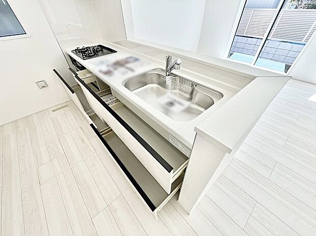 【その他設備(スライド収納)】使いやすさを優先したスライド式収納タイプ！