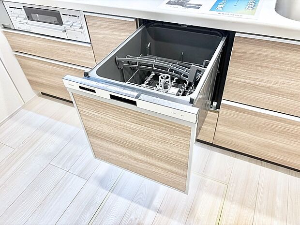 【その他設備(食洗機)】面倒なお片づけは食洗機にお任せ!家事の負担が減って、時間にも気持ちにもゆとりができます。