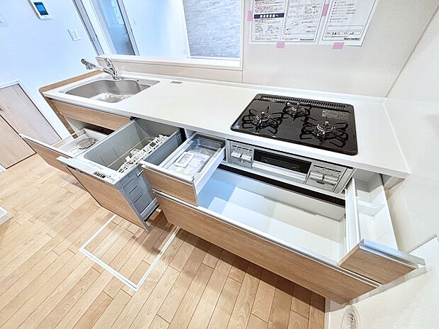 【その他設備(スライド収納)】使いやすさを優先したスライド式収納タイプ!