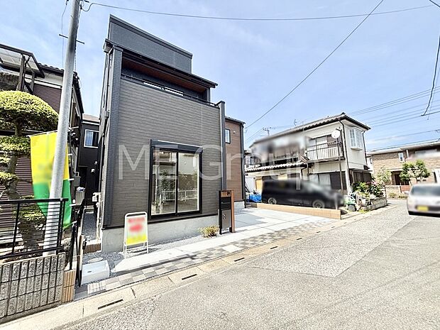 【前面道路含む現地写真】堂々完成！！ ここから始まる新生活を応援いたします！ 