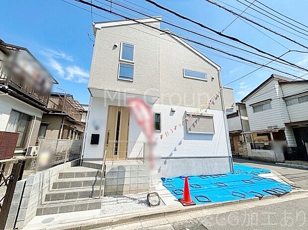 【現地外観写真】4LDK＋収納スペース充実！快適でゆとりある生活を楽しめます。